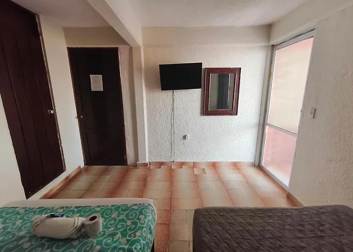 Casa Lucina Hotel 3*